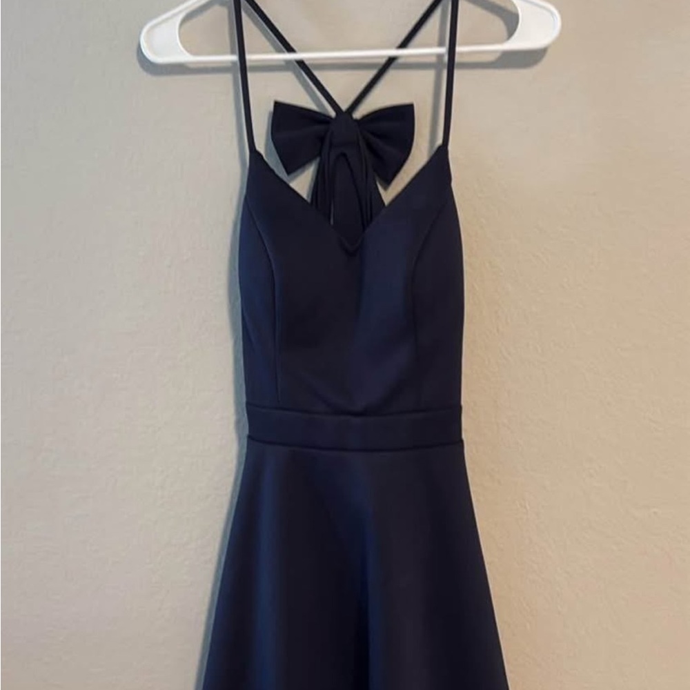Elegant Black Strappy Wedding Dress
